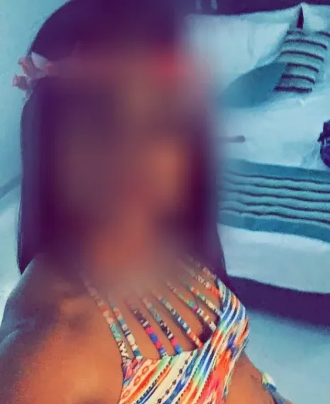 Amira, 35
