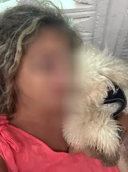 Antonia, 40