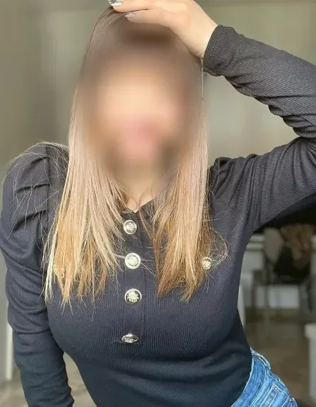 Ayse, 37