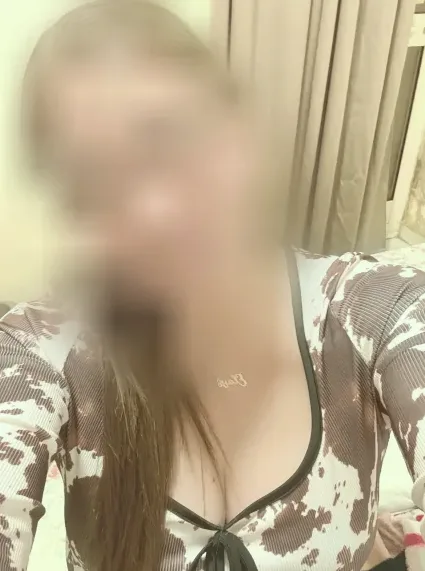 Cara, 39