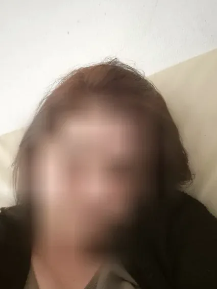 Claudia, 35