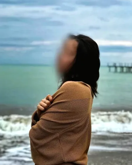 Daniela, 35