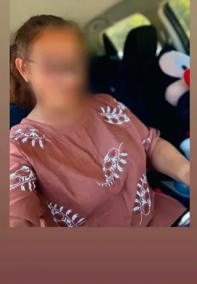 Daniela, 39