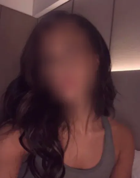Gizem, 33