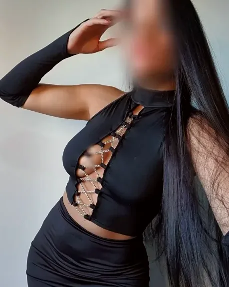 Leyla, 22