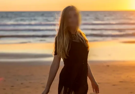 Lotta, 32