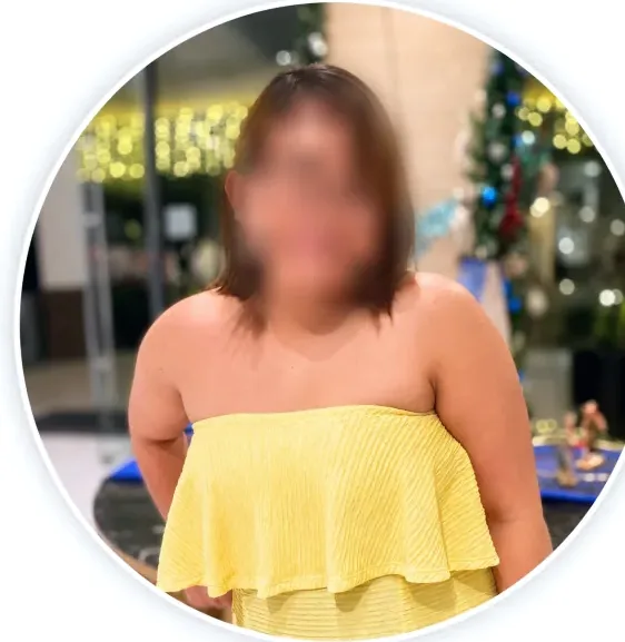 Lucia, 32