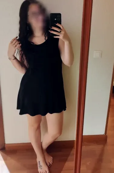 Mia, 29