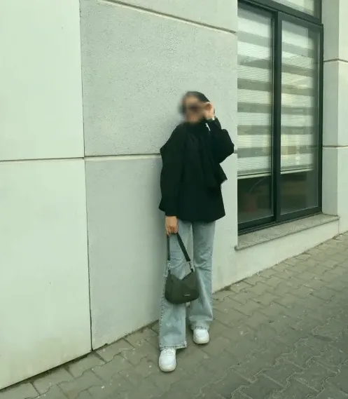 Mira, 26