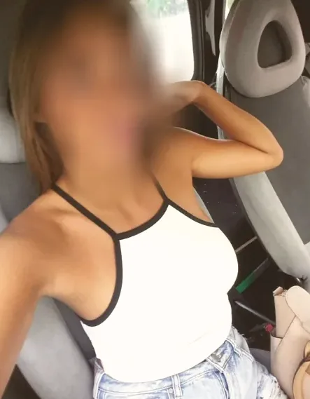 Pauline, 36