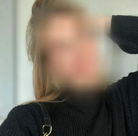 Pia, 26