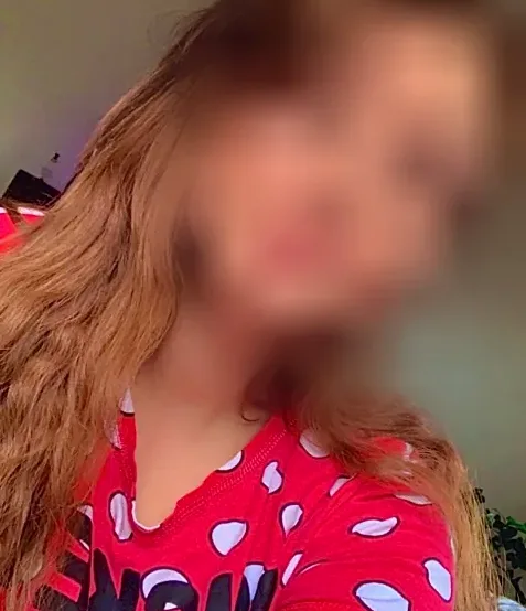 Rebecca, 31