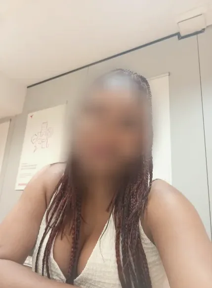 Sina, 40