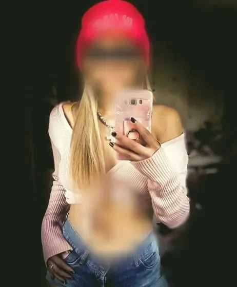 Sophia, 36