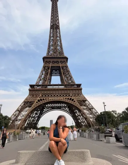 Yvonne, 27